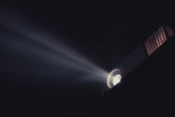 Venezia 80 – The Wonderful Story of Henry Sugar: l’audiolibro di Wes Anderson