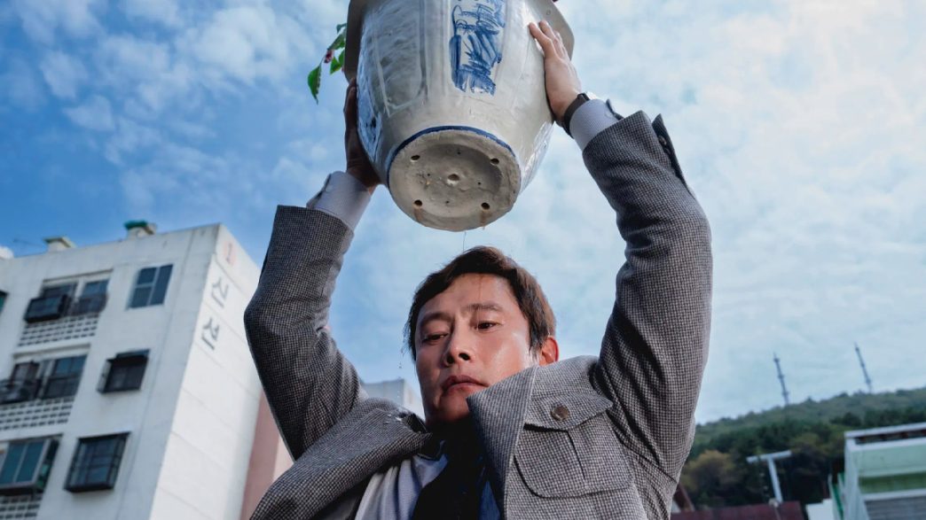 "No Other Choice" avrà una director's cut: Park Chan-wook conferma la versione da 18 minuti in più