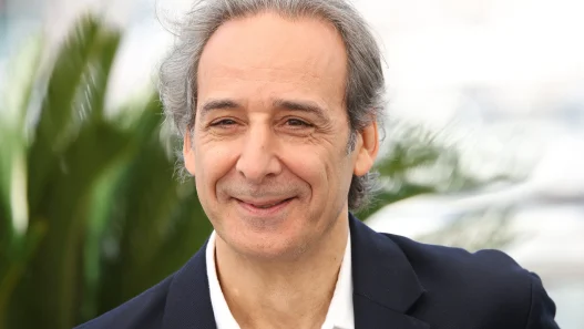 Alexandre Desplat realizzerà la colonna sonora di "The Social Reckoning"