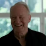 Stellan Skarsgård entra nel cast della nuova serie Apple TV+ ideata da Alex Cary con Dakota Fanning