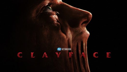 Clayface: online il primo trailer del body horror DC scritto da Mike Flanagan