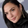 Gal Gadot e Isla Fisher entrano nel cast di "Bitcoin" di Doug Liman con Casey Affleck e Pete Davidson
