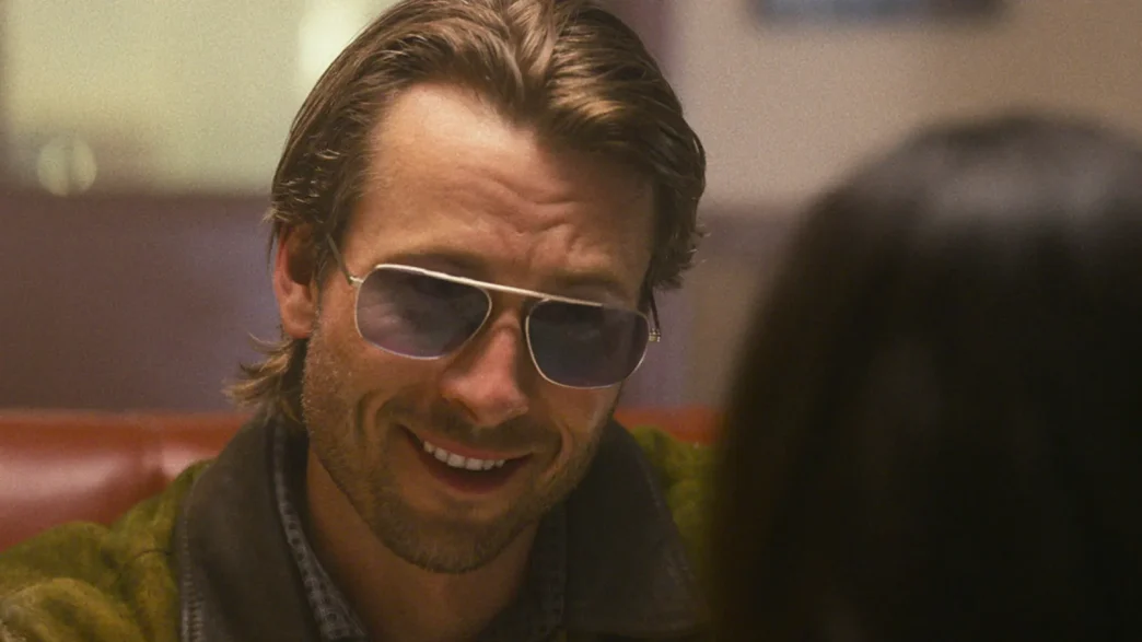 Il nuovo film di Judd Apatow con Glenn Powell ha ora un titolo ufficiale